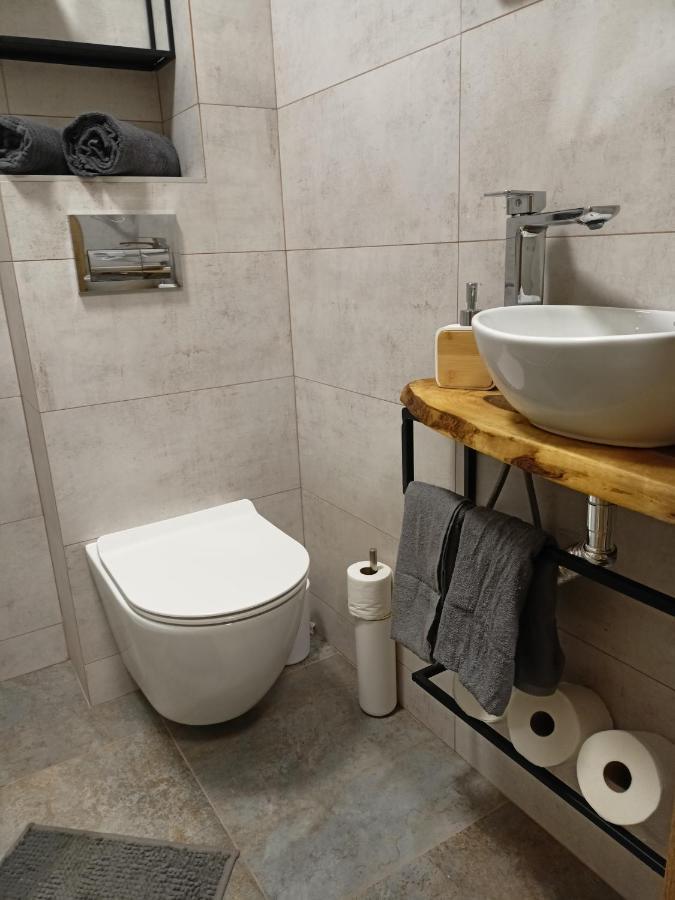 Apartment Szum Lomnicy *